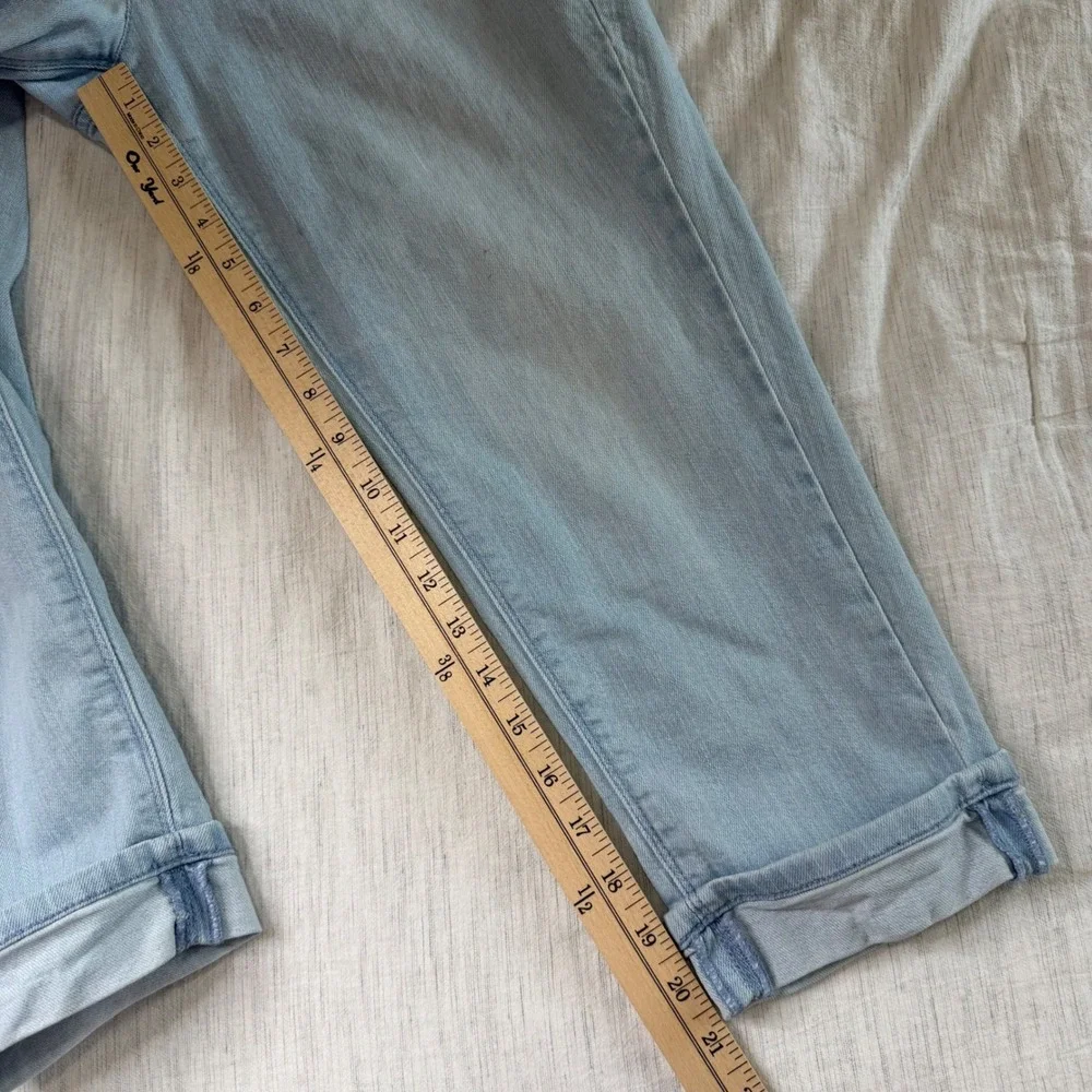 J. Jill Women 10 Petite Light Wash Cropped Authentic Fit Denim Jeans Cuffed